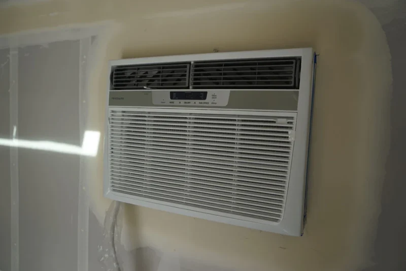 18,000 Btu Hvac (With Heat)